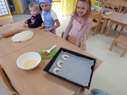 Pečeme ve školce - od zrníčka po rohlík